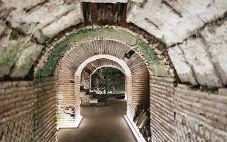 Napoli Sotterranea tour guidato: acquedotto e teatro romano