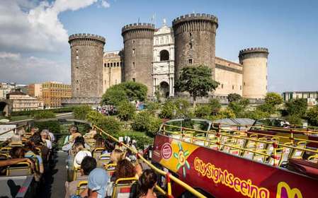 Napoli: biglietto 24 ore per il tour in autobus Hop-on Hop-off