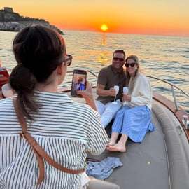 Tour in barca al tramonto con aperitivo da Sorrento