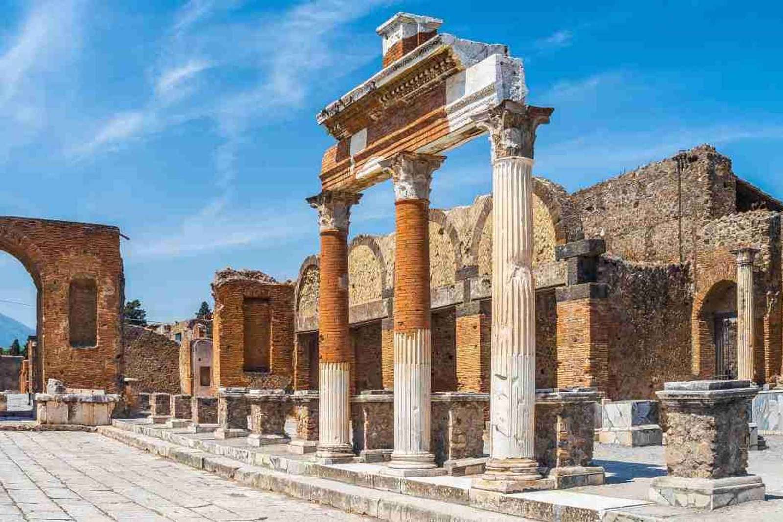 Da Napoli: Visita Pompei Scavi e Vesuvio con guida e biglietto salta fila