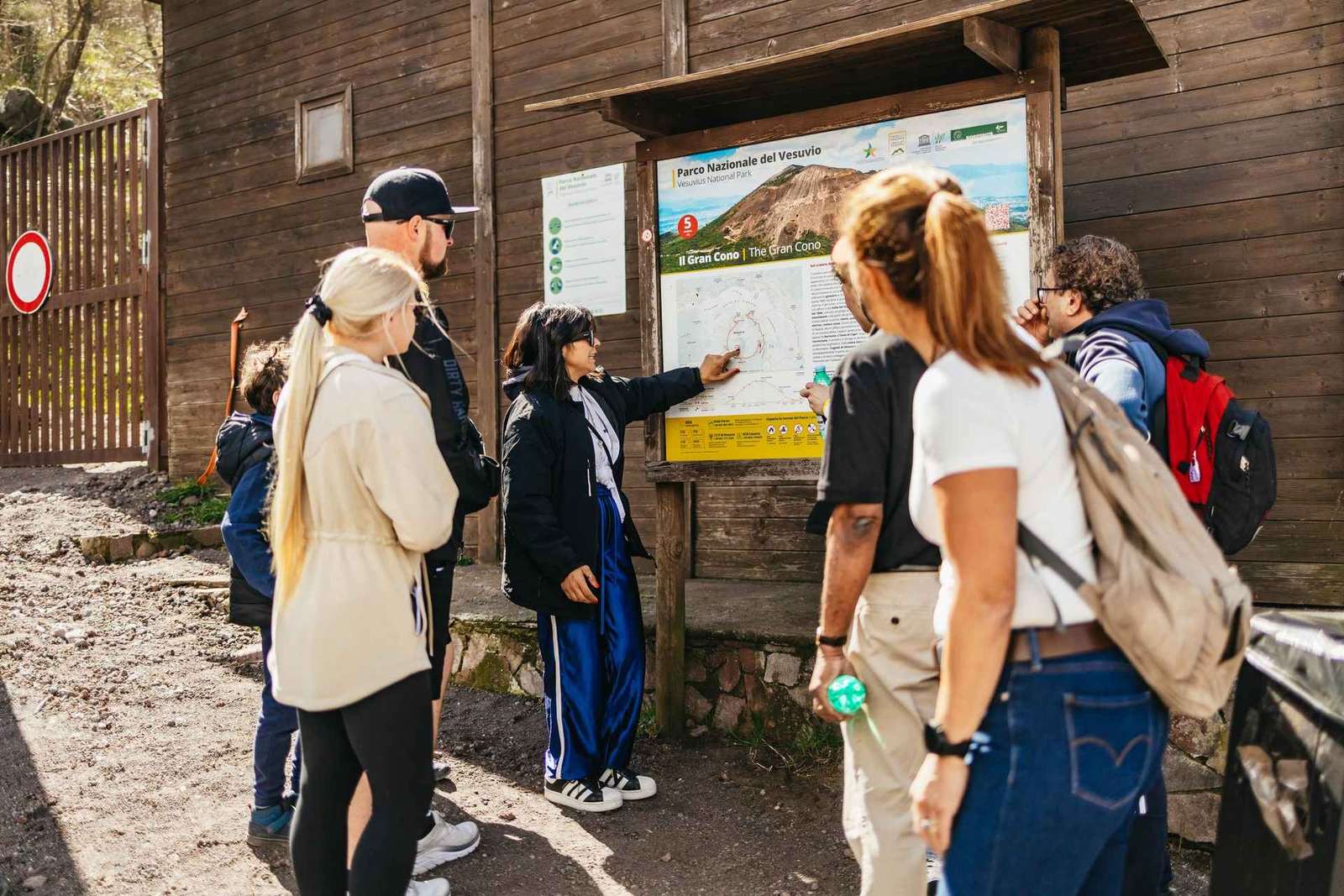 Napoli: Pompei e il Vesuvio con pranzo e degustazione di vino