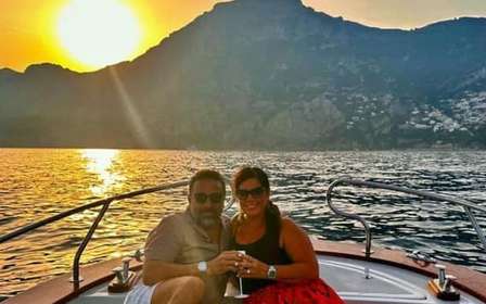 Amalfi: Crociera al tramonto con bevande in Costiera Amalfitana e Positano