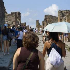 Vesuvio e Pompei da Napoli in un giorno, con pizza