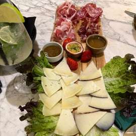 Napoli: Escursione di un giorno a Pompei e al Vesuvio con biglietti e pranzo