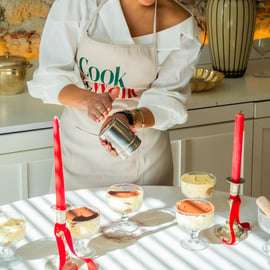 Corso di cucina a Napoli: pasta fresca e tiramisù sul mare
