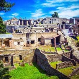 Tour di Pompei per crocieristi: archeologo e bus dal porto