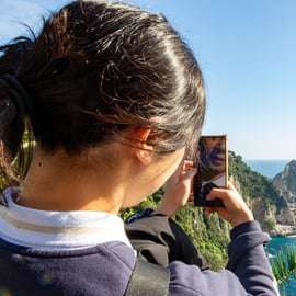 Da Napoli: Tour guidato di Capri con biglietti del traghetto e minibus