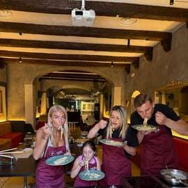 Segreti napoletani: corso di pasta e tiramisù per amanti del cibo