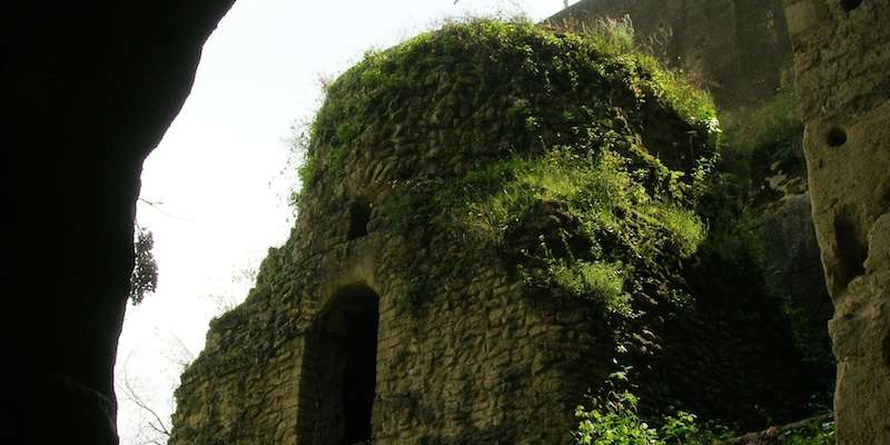 Parco e Tomba di Virgilio a Piedigrotta