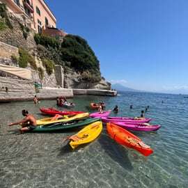 Napoli: Kayak tour wild Posillipo