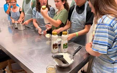 Corso di pizza e gelato a Napoli con pizzaiolo locale