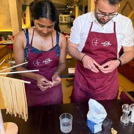 Segreti napoletani: corso di pasta e tiramisù per amanti del cibo