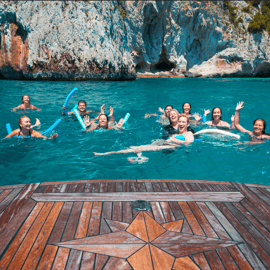Da Sorrento: Escursione in barca sull'isola di Capri