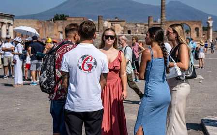 Tour di Pompei da Napoli in autobus con guida archeologica