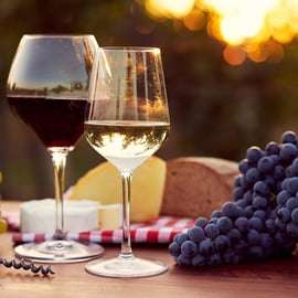 Da Napoli: Tour di Pompei e degustazione vini del Vesuvio con pranzo