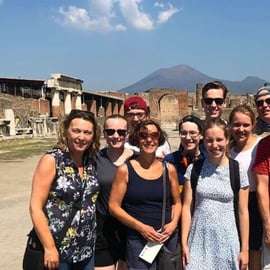 Napoli: Tour privato personalizzato con una guida locale